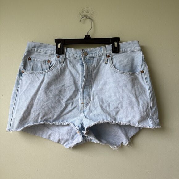 Levi’s 501 Button Fly Light-wash Cutoff Shorts - Size‎ 34 - Picture 1 of 5